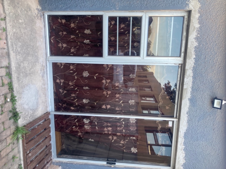 3 Bedroom Property for Sale in Kabega Park Eastern Cape